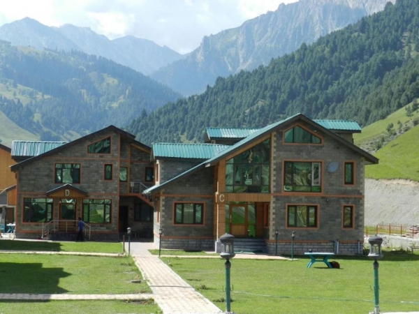 Hotel Snowland Sonmarg